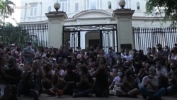 Info Martí | 27N: El plantón frente al ministerio de cultura castrista  Info Martí | 27N: El plantón frente al ministerio de cultura castrista