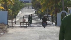 Hija de preso político preocupada por la salud de su padre Hija de preso político preocupada por la salud de su padre
