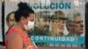 Los cubanos se enfrentan a la pandemia en medio de la escasez de alimentos y otros productos básicos. (Yamil LAGE / AFP)
