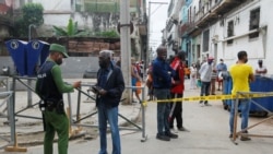 Cubanos alarmados por incompetencia de las autoridades para manejar la crisis sanitaria Cubanos alarmados por incompetencia de las autoridades para manejar la crisis sanitaria