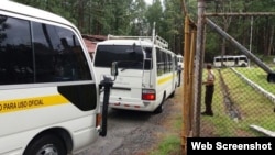 Migrantes cubanos en Chiriquí recibieron atención y chequeo médico la pasada semana. Tomado del diario local Crítica