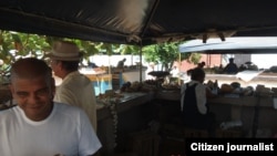 Archivo foto de Ridel Brea muestra imagen de un Mercado de Trocha Santiago de Cuba.