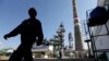 La única refinería en la que valdría la pena invertir en Cuba es la de Cienfuegos, opina experto. (Reuters/Desmond Boylan, Archivo)