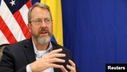 El Encargado de Negocios de EEUU en Venezuela, James Story, dirigirá la VAU.
