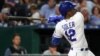 El cubano Jorge Soler, jardinero de los Reales de Kansas City, batea un jonrón contra los Tigres de Detroit. (Jay Biggerstaff-USA TODAY Sports)