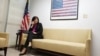 La máxima representante diplomática de Estados Unidos en Cuba, Mara Tekach, en una foto tomada durante su conversación telefónica con Radio Televisión Martí.