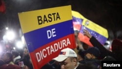Manifestantes venezolanos en Buenos Aires, Argentina, el 30 de julio de 2024. (Tomás Cuesta/Reuters).